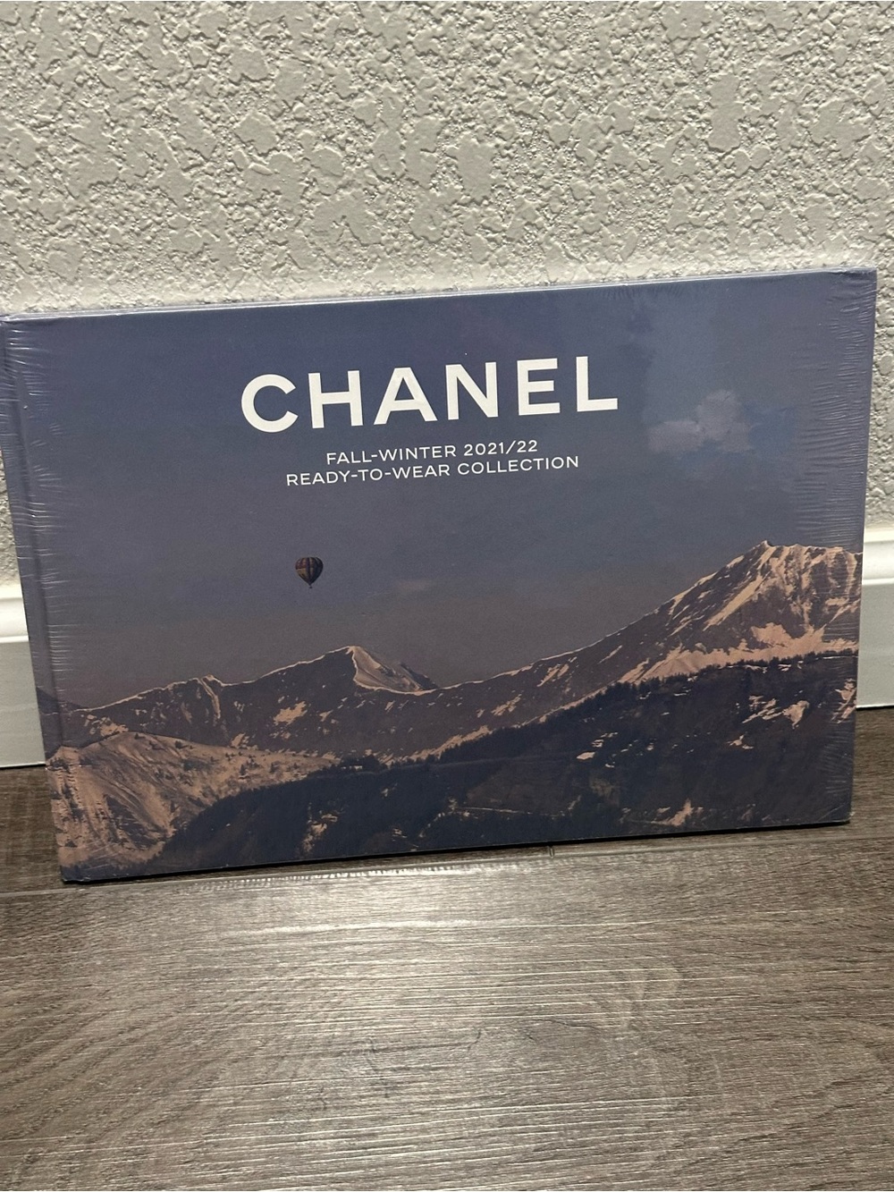 CHANEL Navy and White Fall-Winter 2021/22 Ready-to-Wear Book